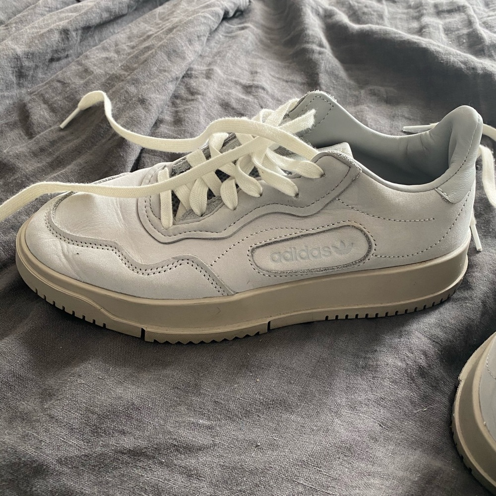 SC PREMIERE ADIDAS size 6.5